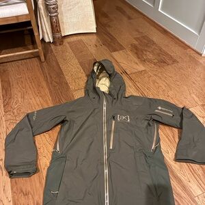 Burton Men's Gore-Tex Jacket - Olive